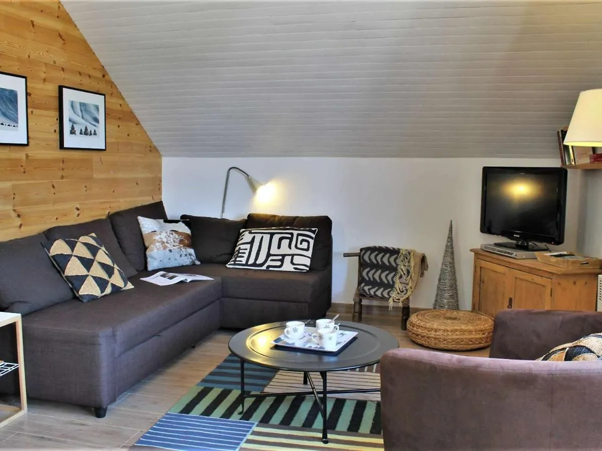 Appartement Mezzanine 6 Couchages, Pied De Pistes, Risoul - Fr-1-330-507 0*,